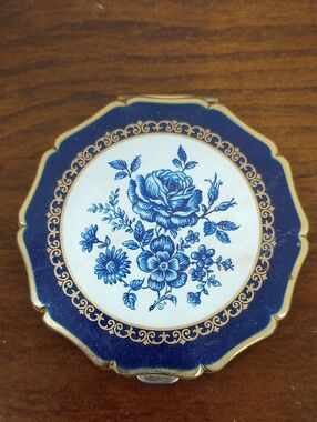 Stratton England Royal Blue Rose Floral Powder Compact - Vintage!